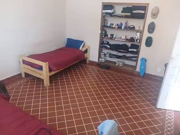 Alquilo habitación compartida en residencia universitaria en Alta Córdoba