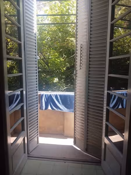 Alquilo habitación compartida